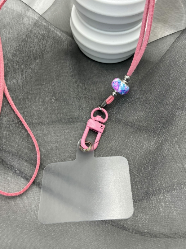 Cordon long rose pour téléphone