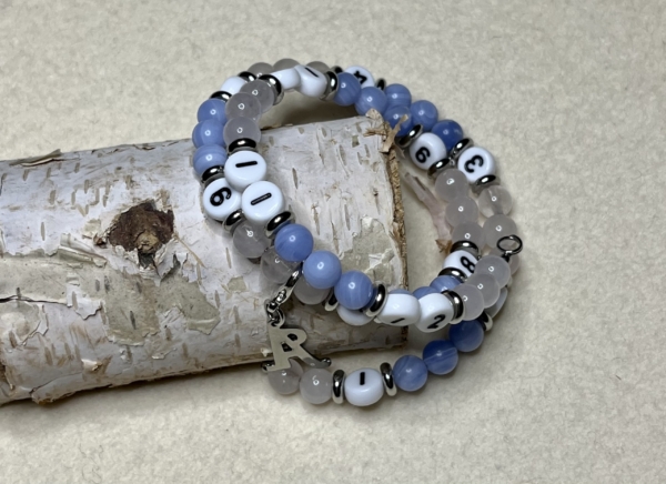 Bracelet d'allaitement ou de biberonnage bleu et rose – Image 3