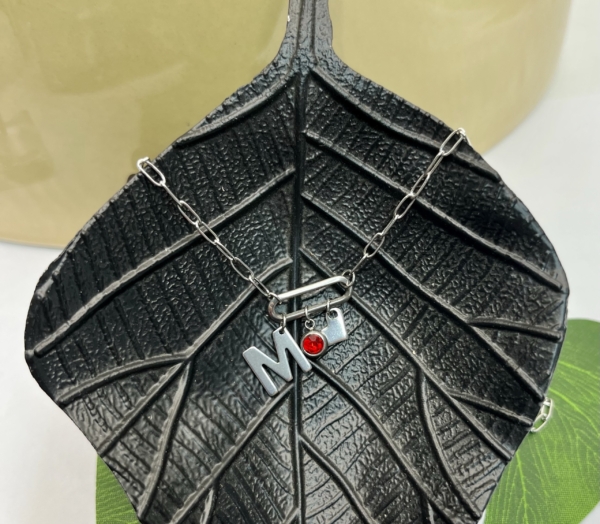 Collier "M"aman rouge