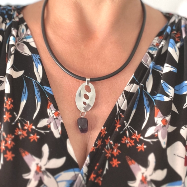 Collier Pierre
